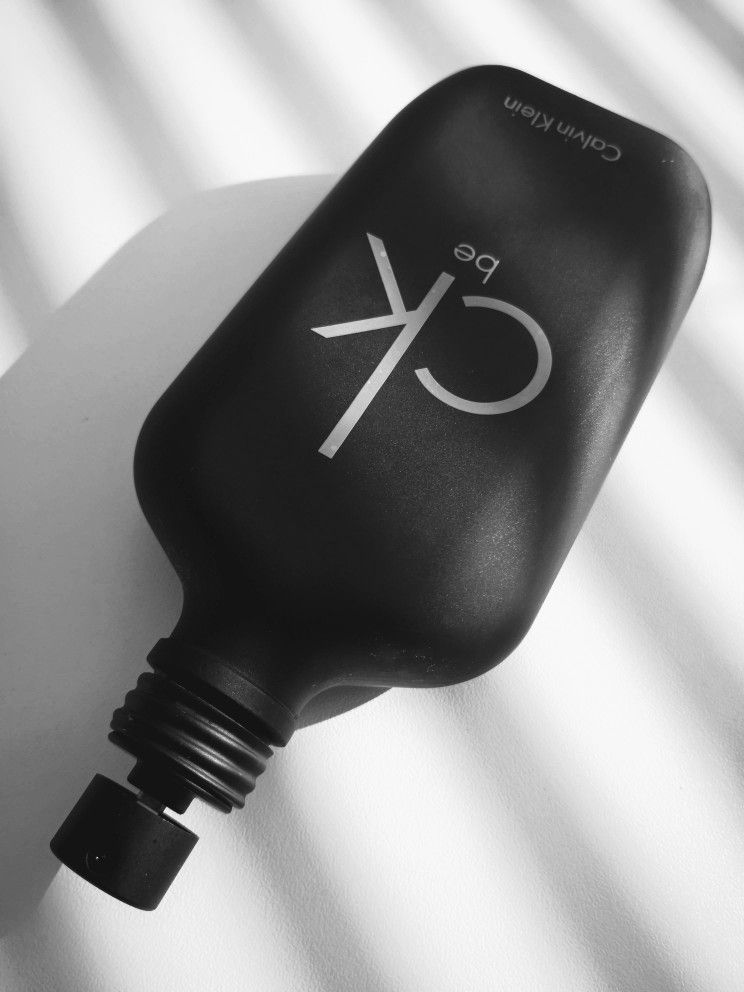 CALVIN KLEIN EAU DE TOILETTE BLACK - shayn.ox
