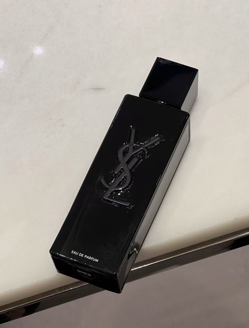 Zoom  Yves Saint Laurent (YSL) MySelf Le Parfum Black 100ML (416) - shayn.ox