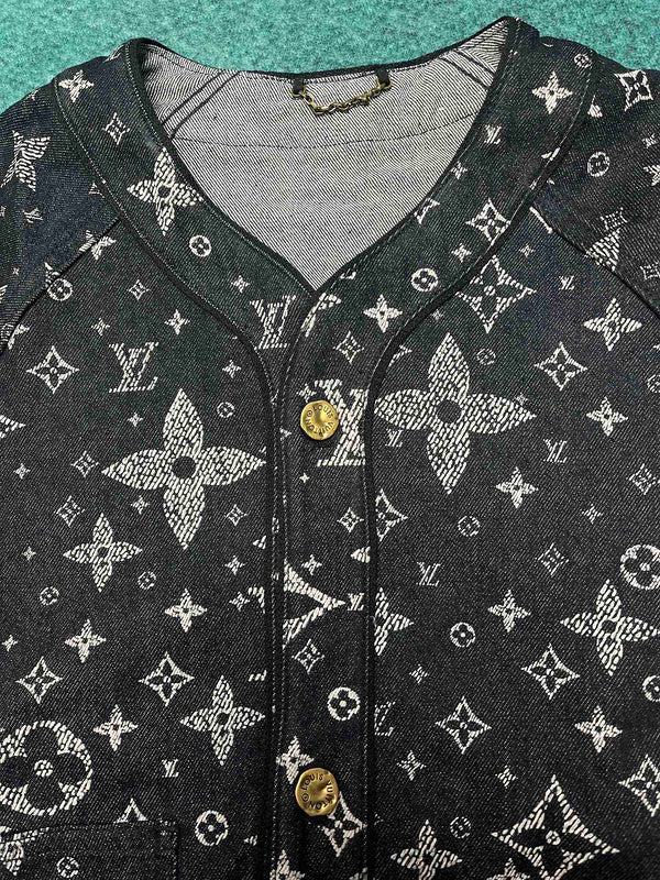 LV SHIRT 110801 - shayn.ox