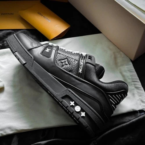 LV TRAINER SNEAKER - BLACK - shayn.ox