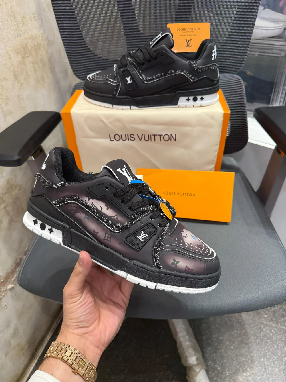 LV TRAINER SNEAKER - CIVILIST 2025 - shayn.ox