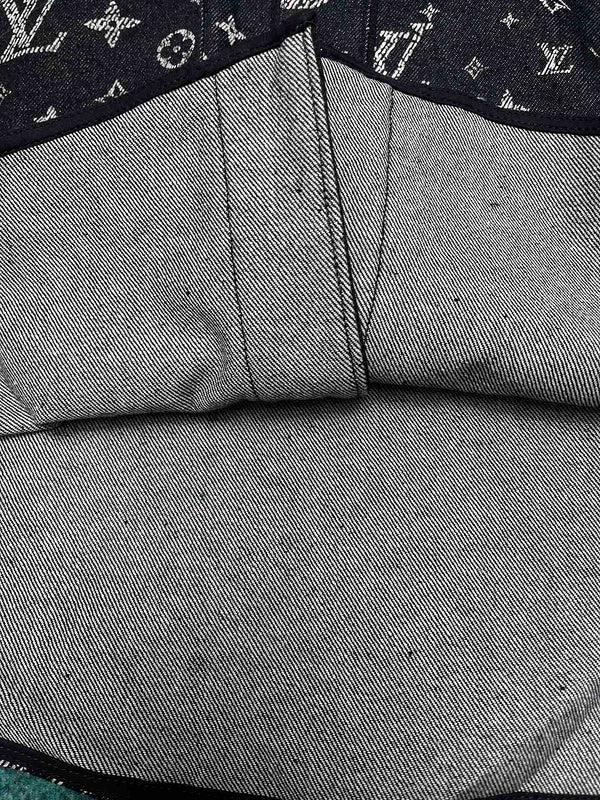 LV SHIRT 110801 - shayn.ox