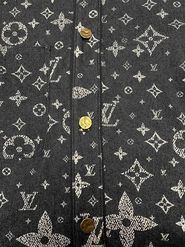 LV SHIRT 110801 - shayn.ox